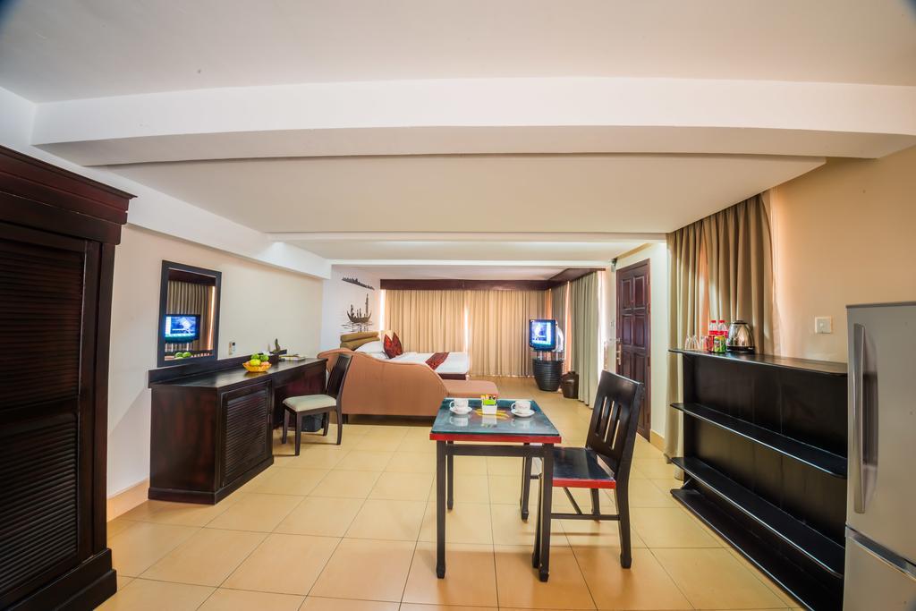 Feeling Home Hotel Phnom Penh Exterior photo